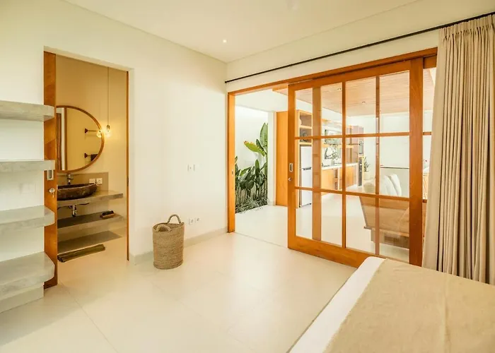 Ferienhaus Komorebi - Modern & Luxury 3br - Canggu